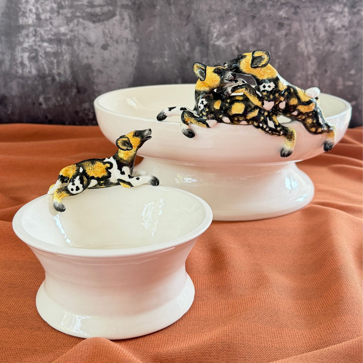 wild dog mini raised bowl